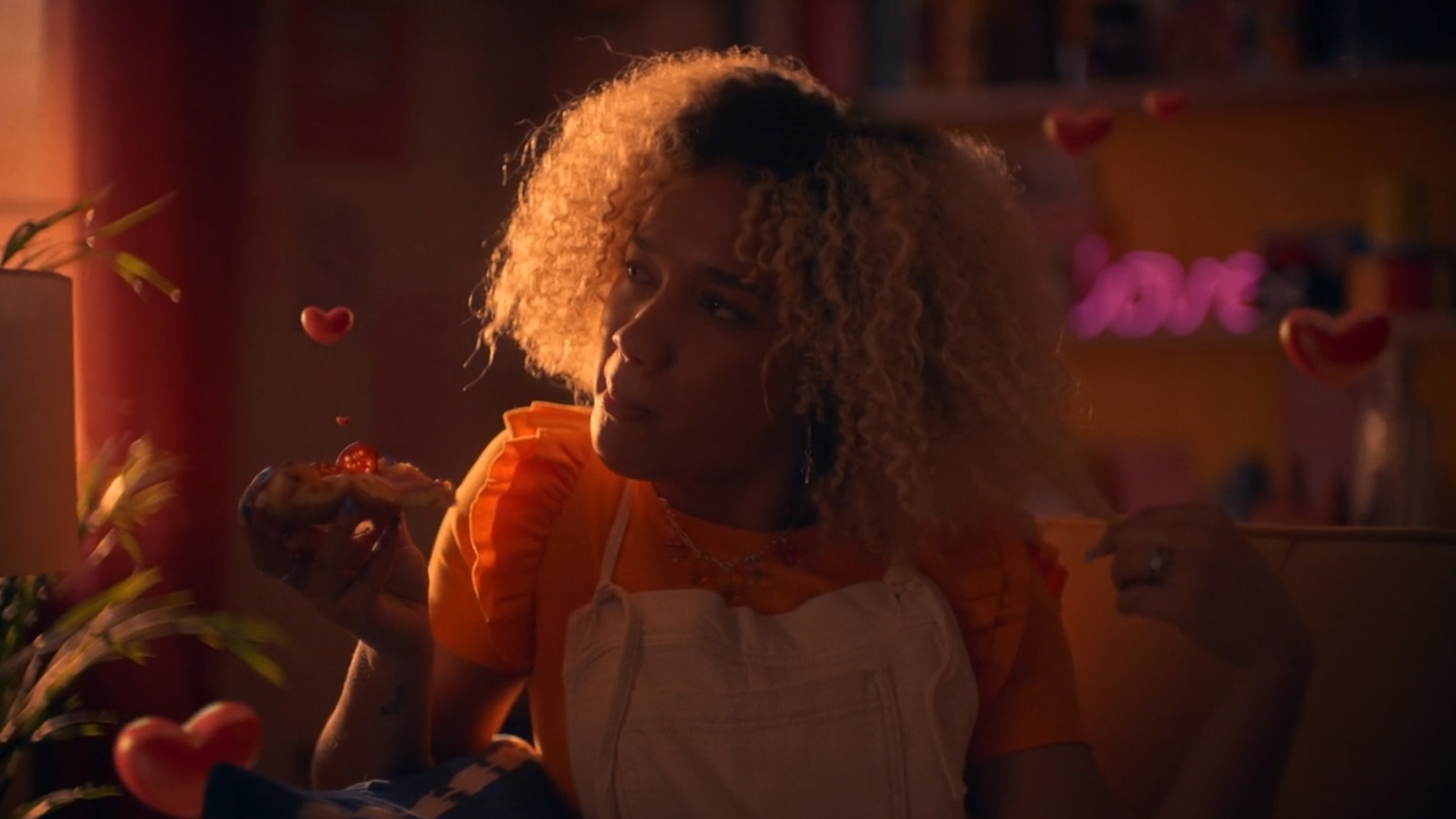 Dominoes Love - Not to Scale