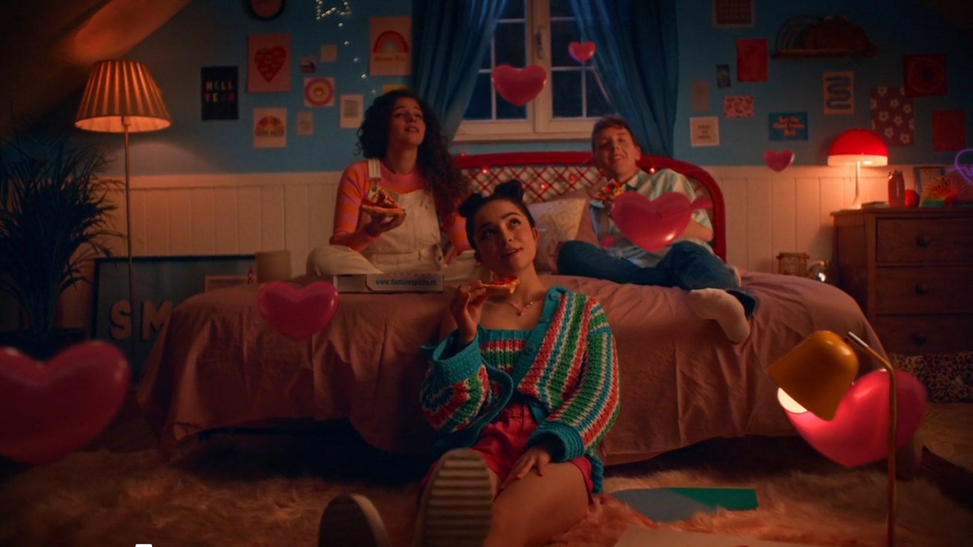 Dominoes Love - Not to Scale